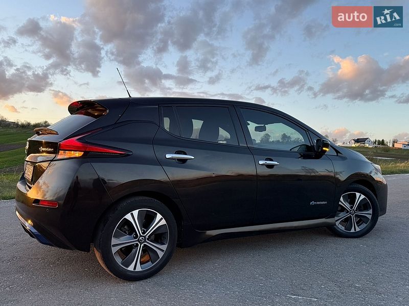 Хетчбек Nissan Leaf 2018 в Трускавці