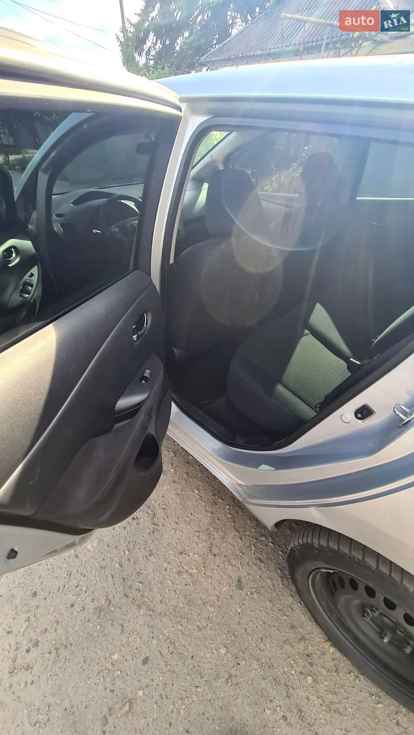 2015 Nissan Leaf - мініатюра 11