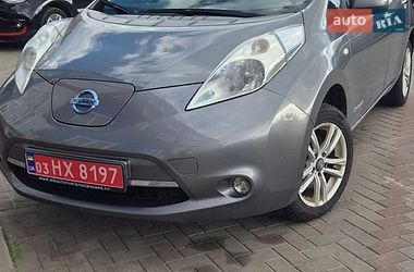 Хэтчбек Nissan Leaf 2015 в Львове