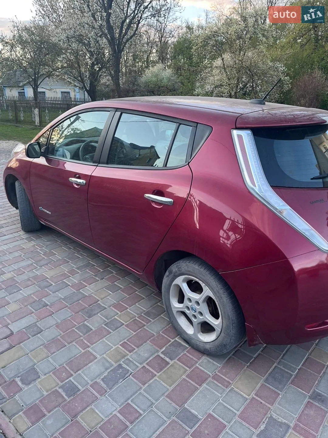 2014 Nissan Leaf - мініатюра 2