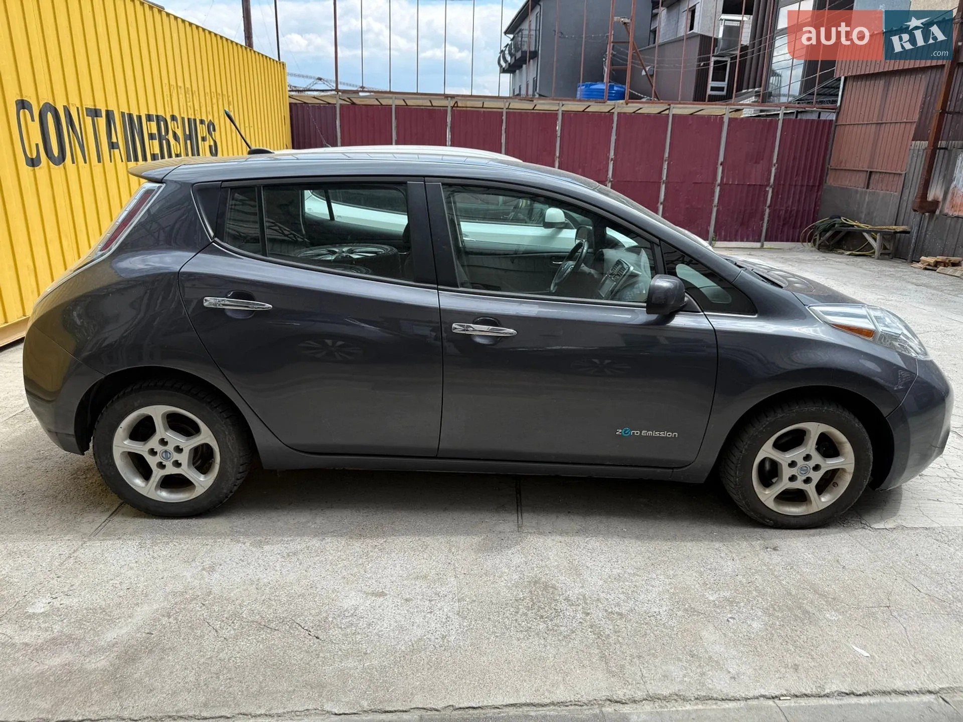 2013 Nissan Leaf - мініатюра 16
