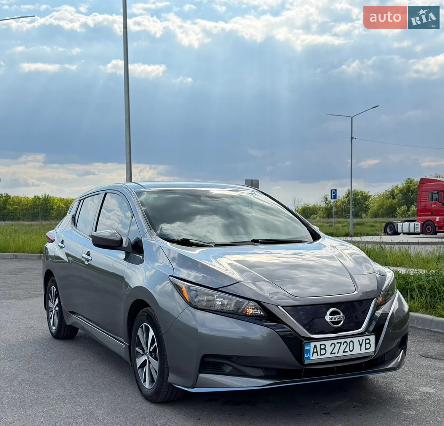 2020 Nissan Leaf - фото 1