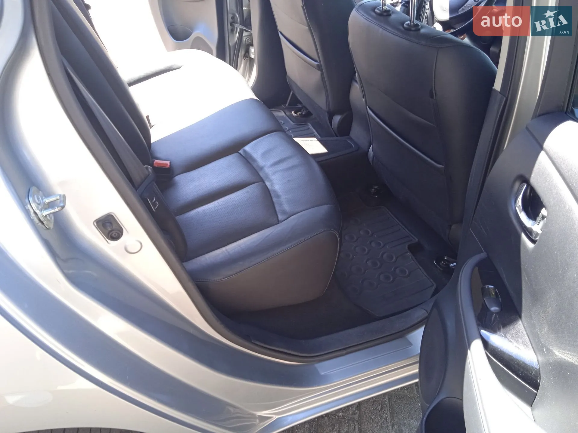 2015 Nissan Leaf - мініатюра 21