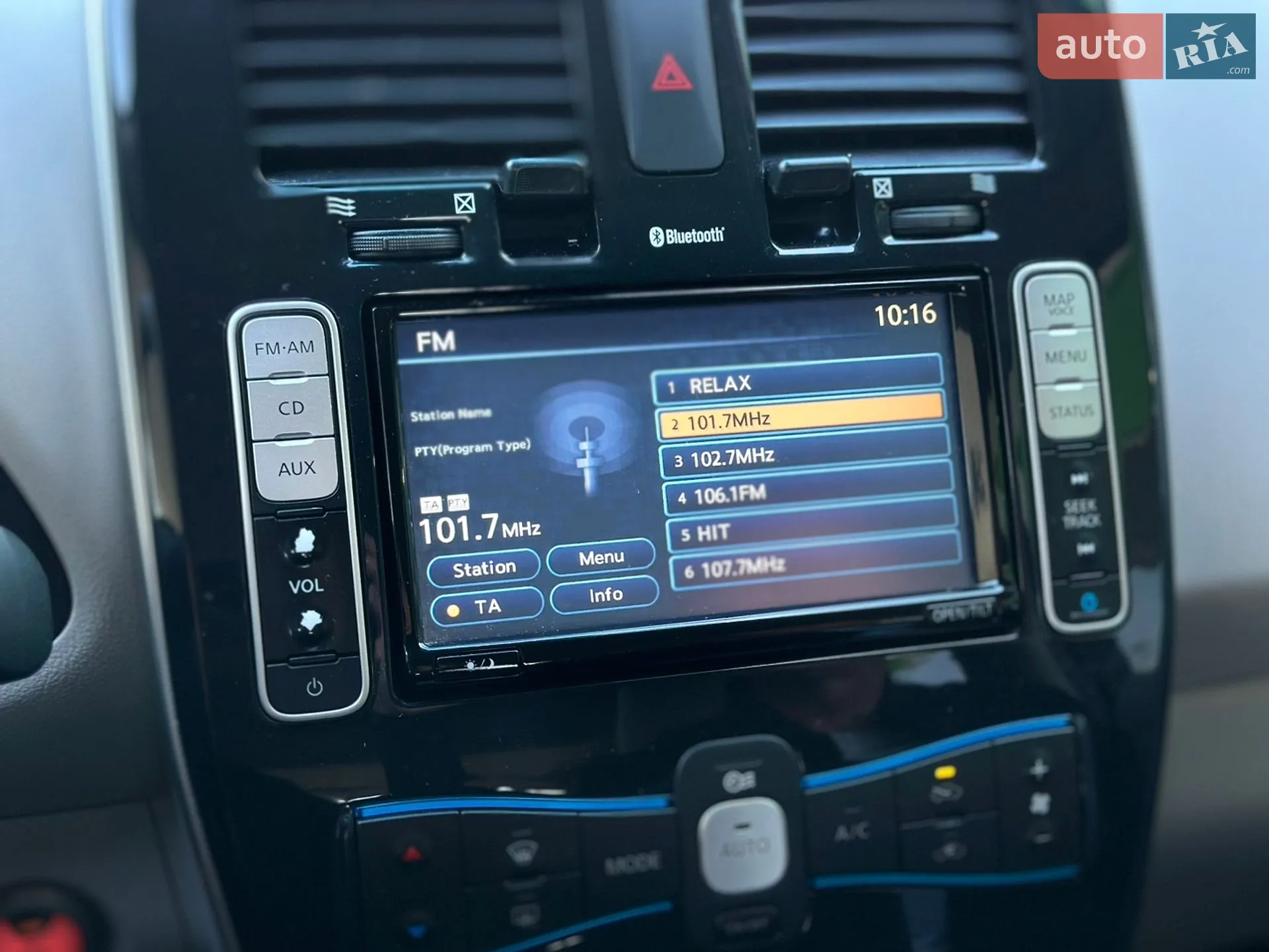 2012 Nissan Leaf - мініатюра 13