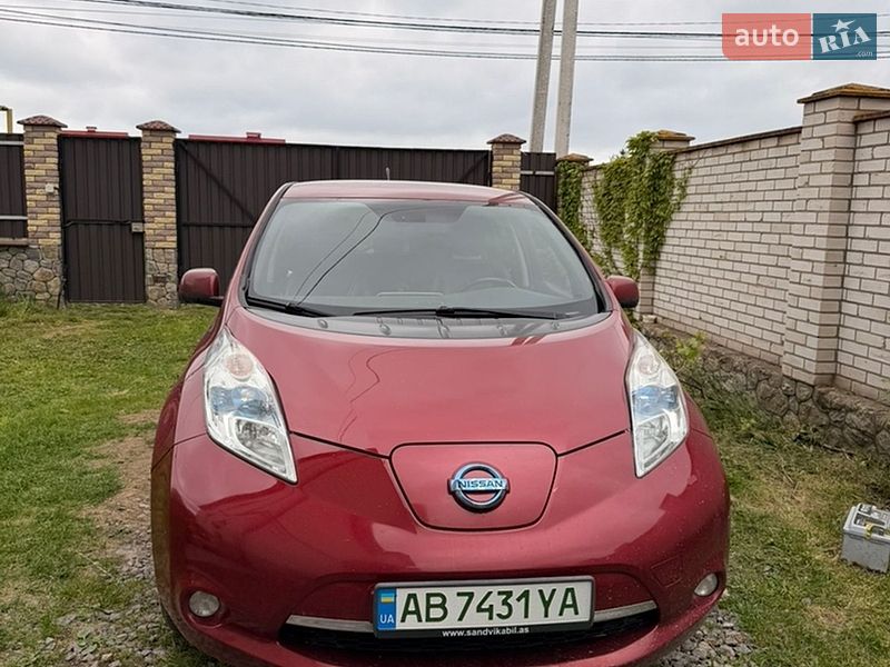 Хэтчбек Nissan Leaf 2013 в Виннице