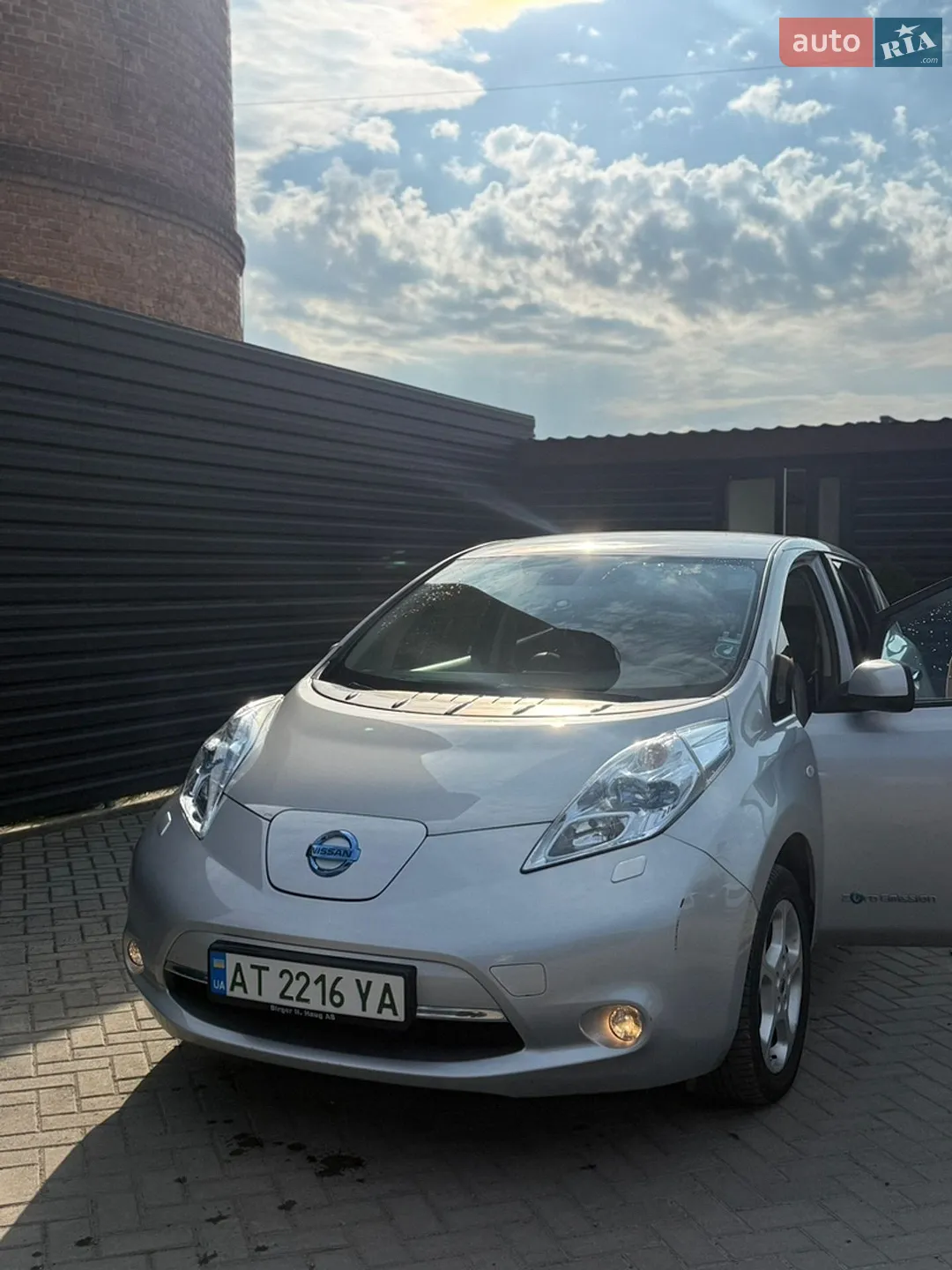 2012 Nissan Leaf - мініатюра 2