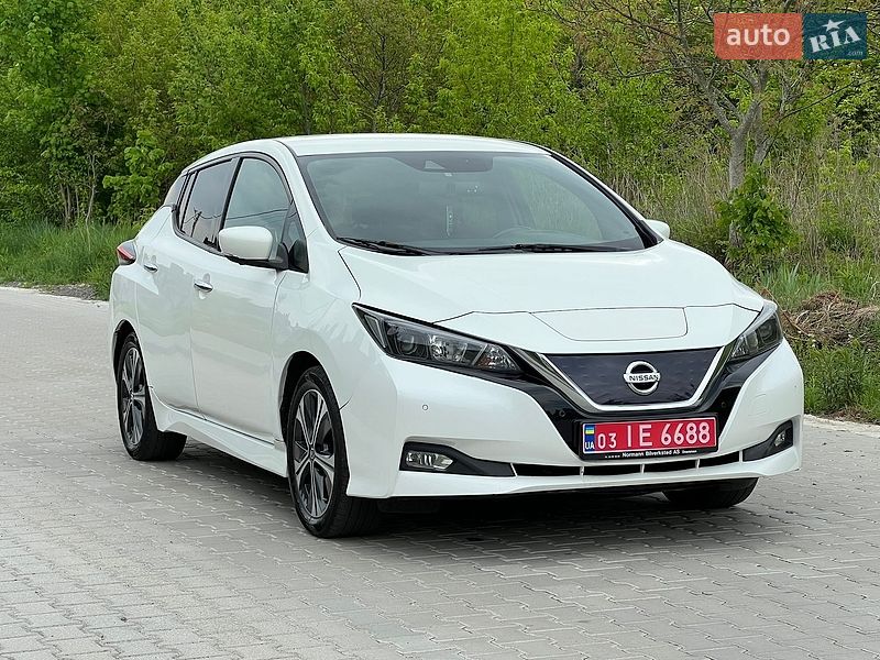 Хэтчбек Nissan Leaf 2018 в Ровно
