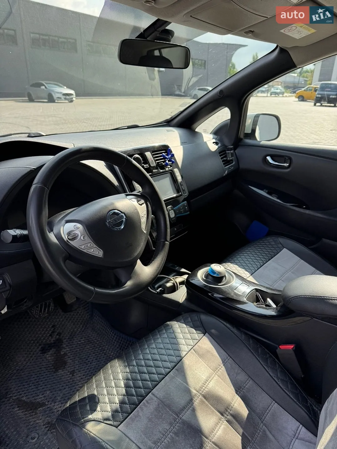 2013 Nissan Leaf - мініатюра 13