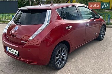 Хэтчбек Nissan Leaf 2015 в Житомире