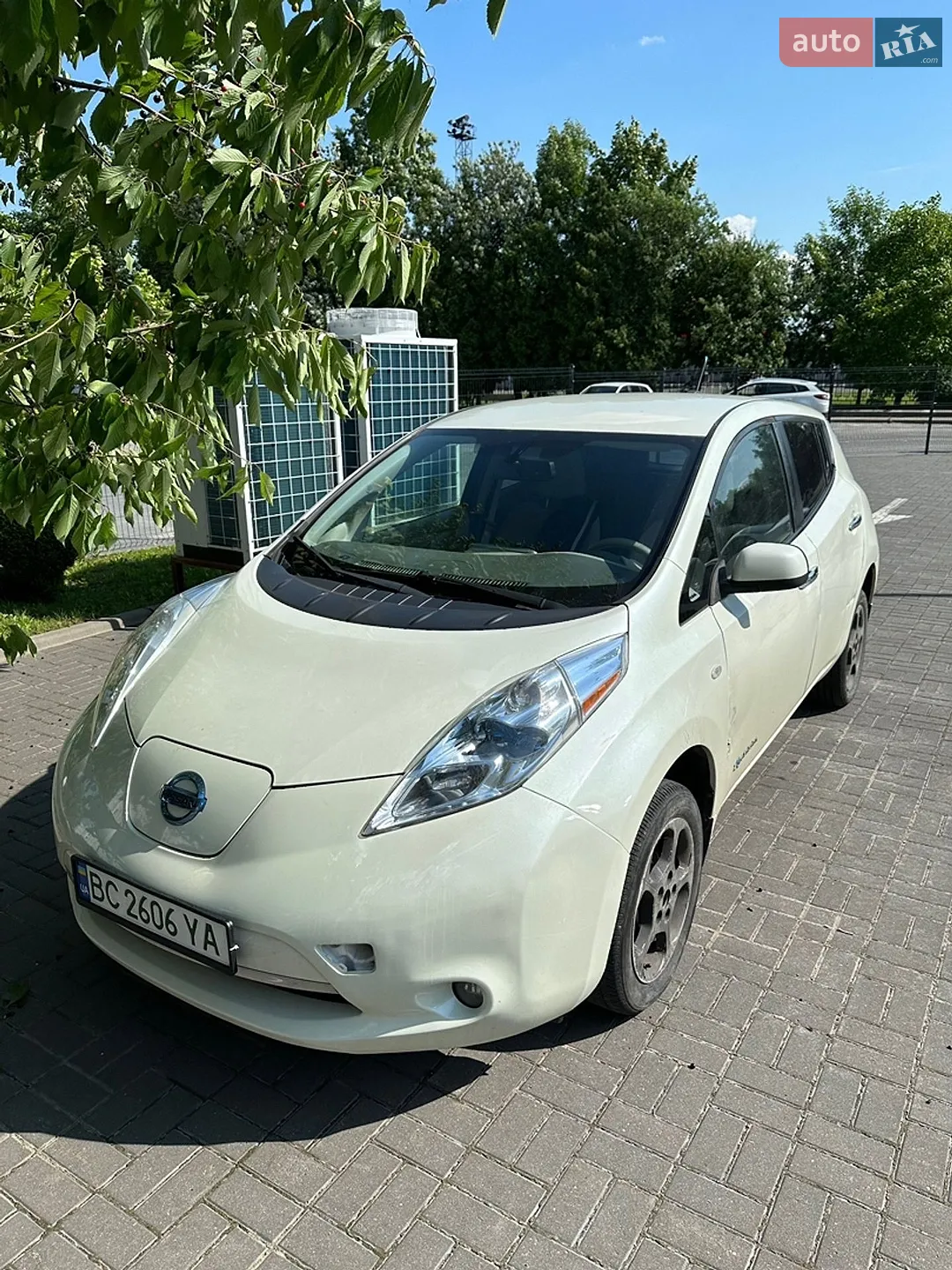 2011 Nissan Leaf - фото 1
