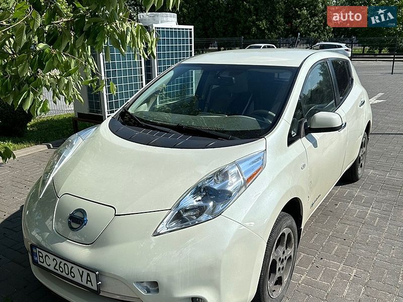 Nissan Leaf 2011