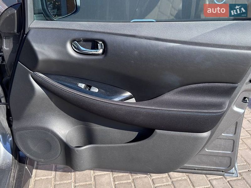 Хэтчбек Nissan Leaf 2018 в Виннице