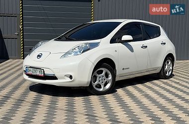 Хетчбек Nissan Leaf 2015 в Миколаєві