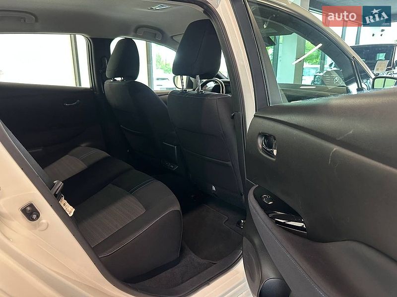 Хэтчбек Nissan Leaf 2020 в Львове
