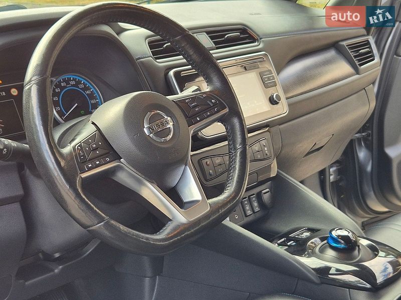 Хэтчбек Nissan Leaf 2018 в Золочеве фото 11 Хэтчбек Nissan Leaf 2018 в Золочеве