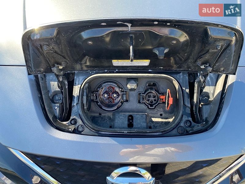 Хетчбек Nissan Leaf 2021 в Вінниці