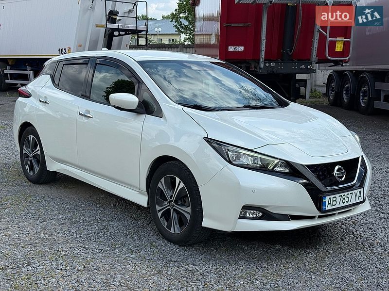 Хэтчбек Nissan Leaf 2021 в Виннице
