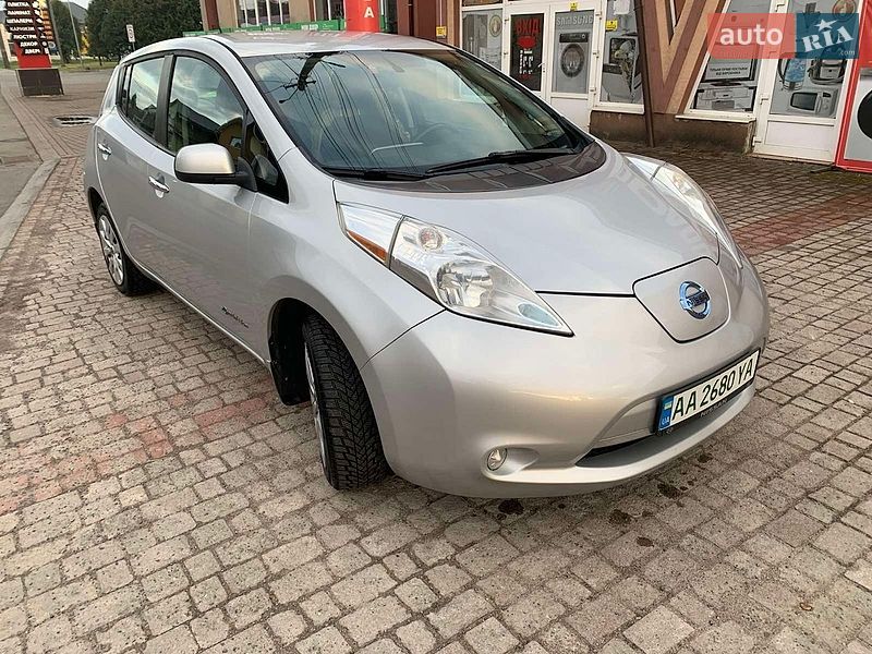 Хэтчбек Nissan Leaf 2014 в Тячеве фото 3 Хэтчбек Nissan Leaf 2014 в Тячеве