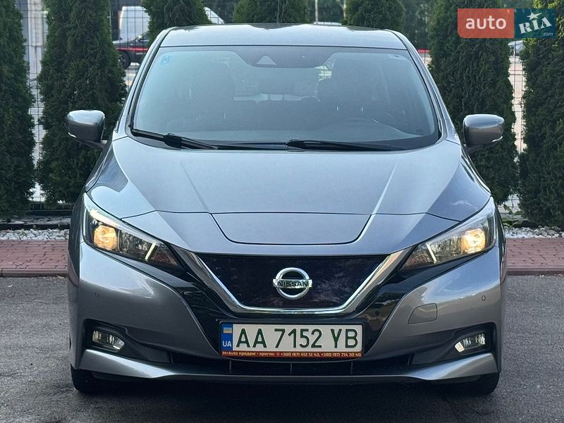 Хэтчбек Nissan Leaf 2019 в Киеве