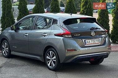 Хэтчбек Nissan Leaf 2019 в Киеве