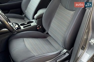 Хэтчбек Nissan Leaf 2019 в Киеве