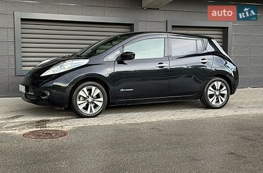 Хэтчбек Nissan Leaf 2016 в Киеве