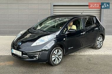 Хэтчбек Nissan Leaf 2016 в Киеве