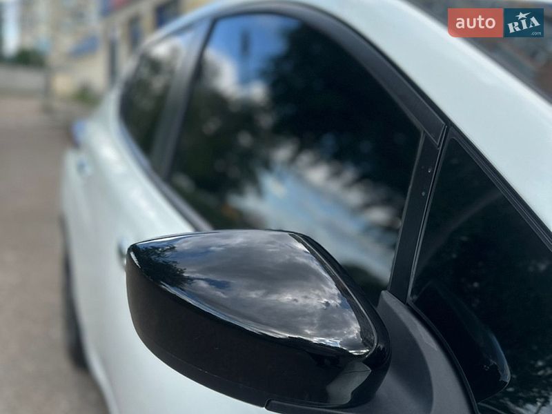 Хэтчбек Nissan Leaf 2020 в Кропивницком
