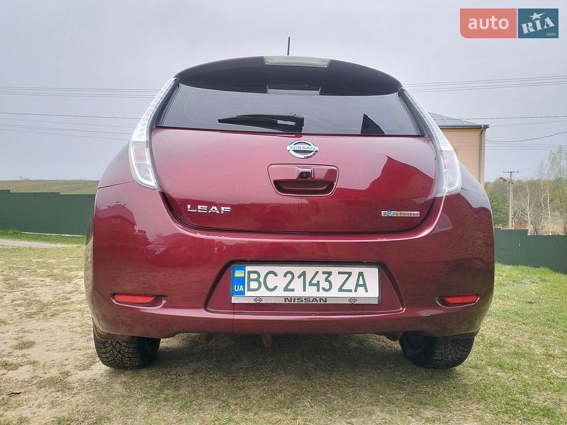 Хэтчбек Nissan Leaf 2017 в Куликове
