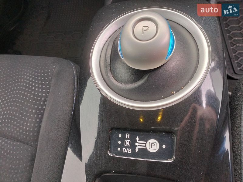 Хэтчбек Nissan Leaf 2017 в Куликове
