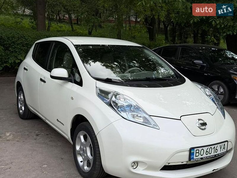 Хетчбек Nissan Leaf 2013 в Тернополі