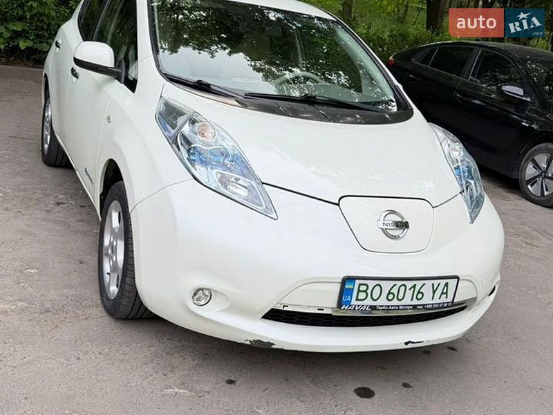 Хетчбек Nissan Leaf 2013 в Тернополі