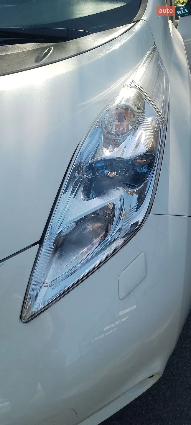 2012 Nissan Leaf - мініатюра 12