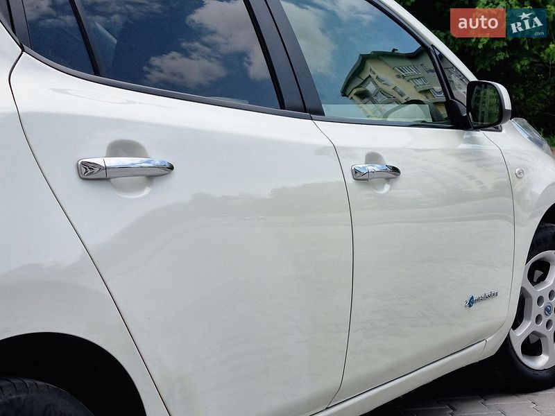 Хэтчбек Nissan Leaf 2013 в Тернополе