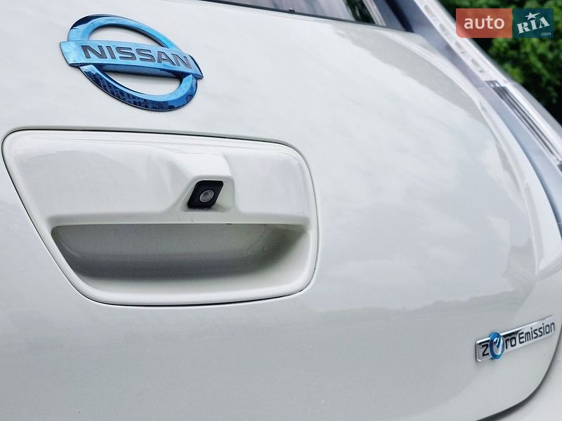 Хэтчбек Nissan Leaf 2013 в Тернополе