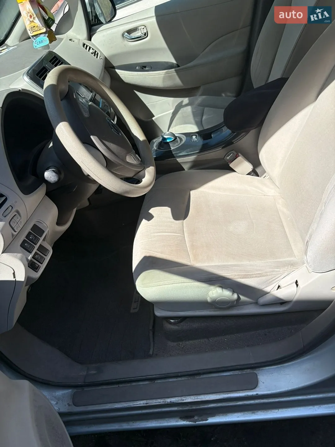 2011 Nissan Leaf - мініатюра 2