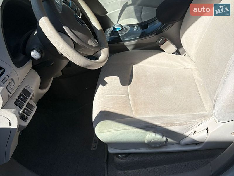 Хэтчбек Nissan Leaf 2011 в Днепре фото 2 Хэтчбек Nissan Leaf 2011 в Днепре
