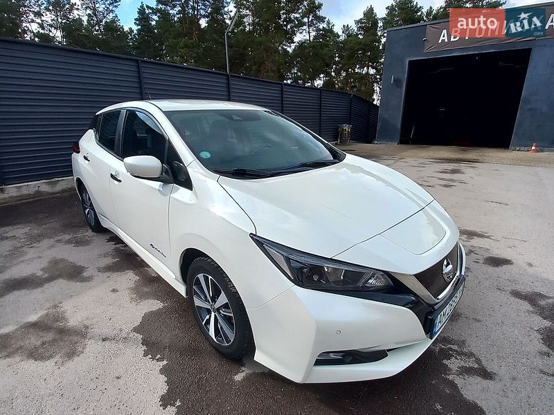 Хэтчбек Nissan Leaf 2018 в Житомире