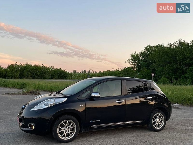 Хетчбек Nissan Leaf 2014 в Звенигородці фото 9 Хетчбек Nissan Leaf 2014 в Звенигородці