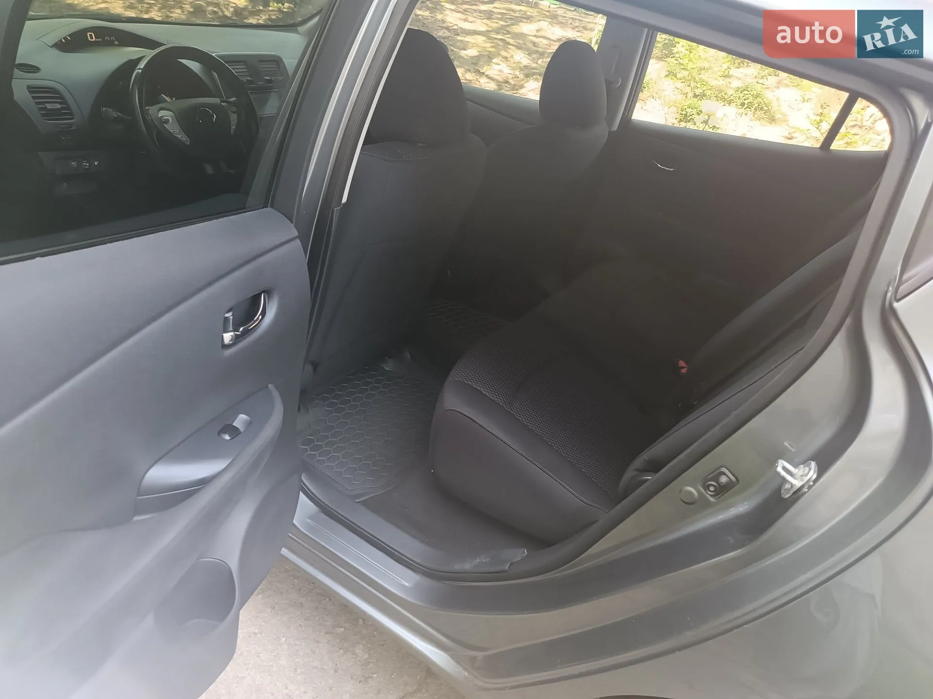 2016 Nissan Leaf - мініатюра 26