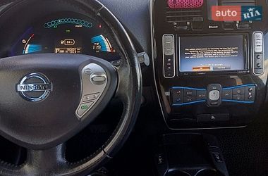 Хетчбек Nissan Leaf 2016 в Великих Мостах