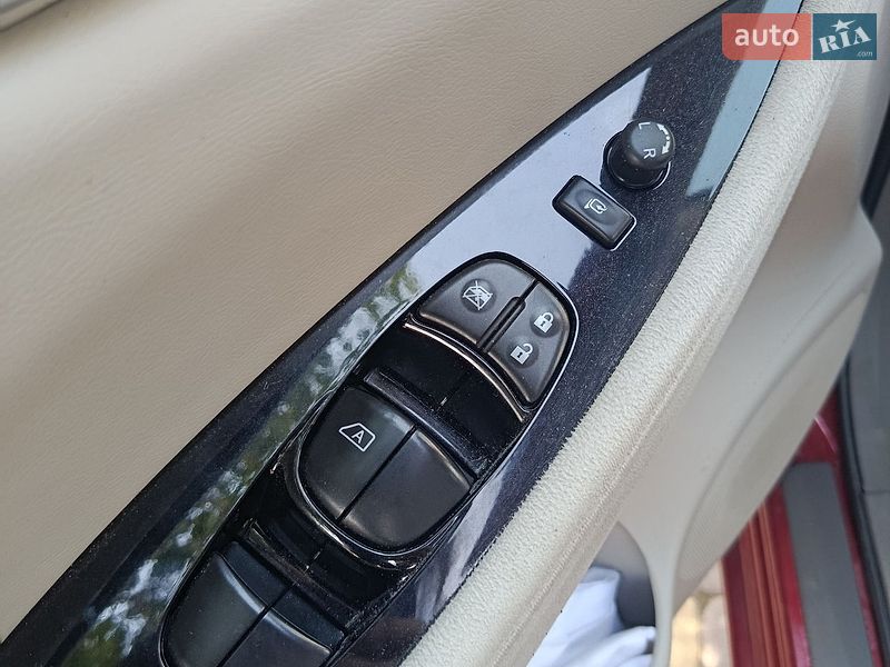 Хетчбек Nissan Leaf 2011 в Городку