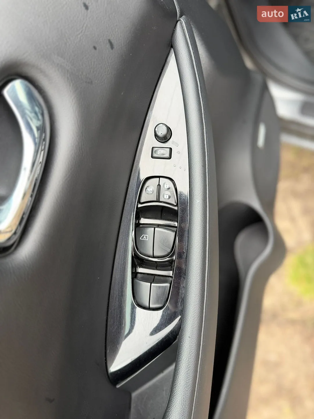 2014 Nissan Leaf - мініатюра 25