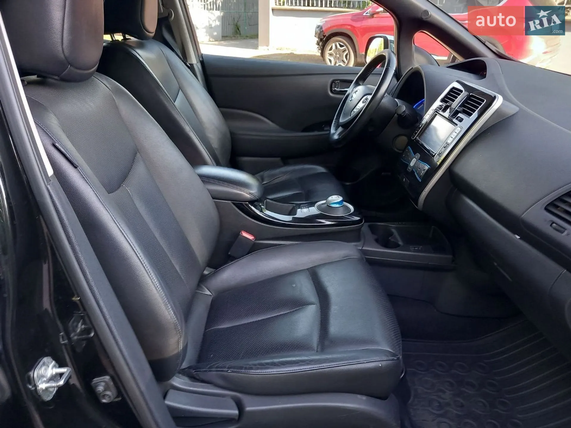 2013 Nissan Leaf - мініатюра 16