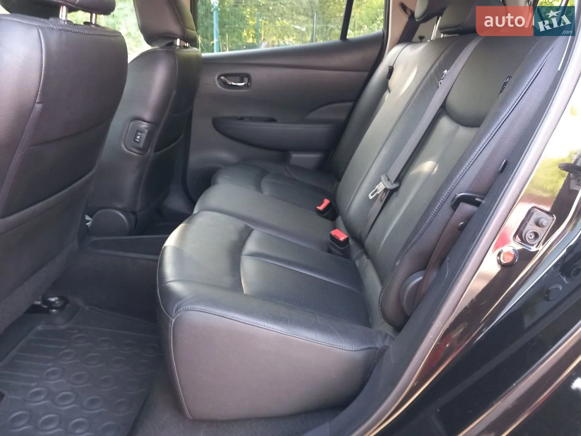 2013 Nissan Leaf - мініатюра 25