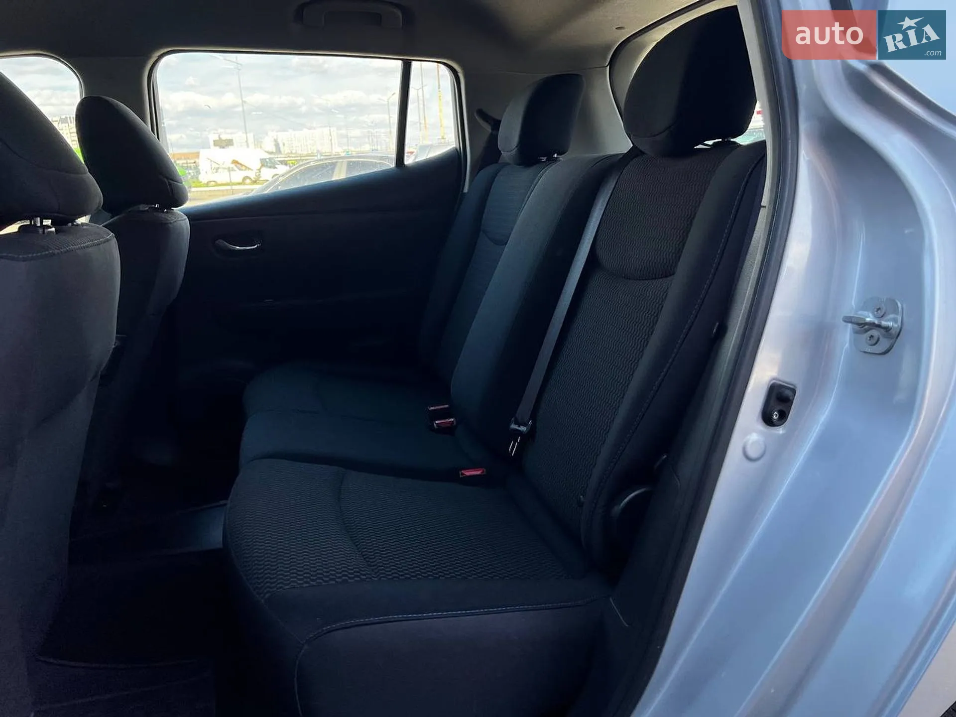 2014 Nissan Leaf - мініатюра 10