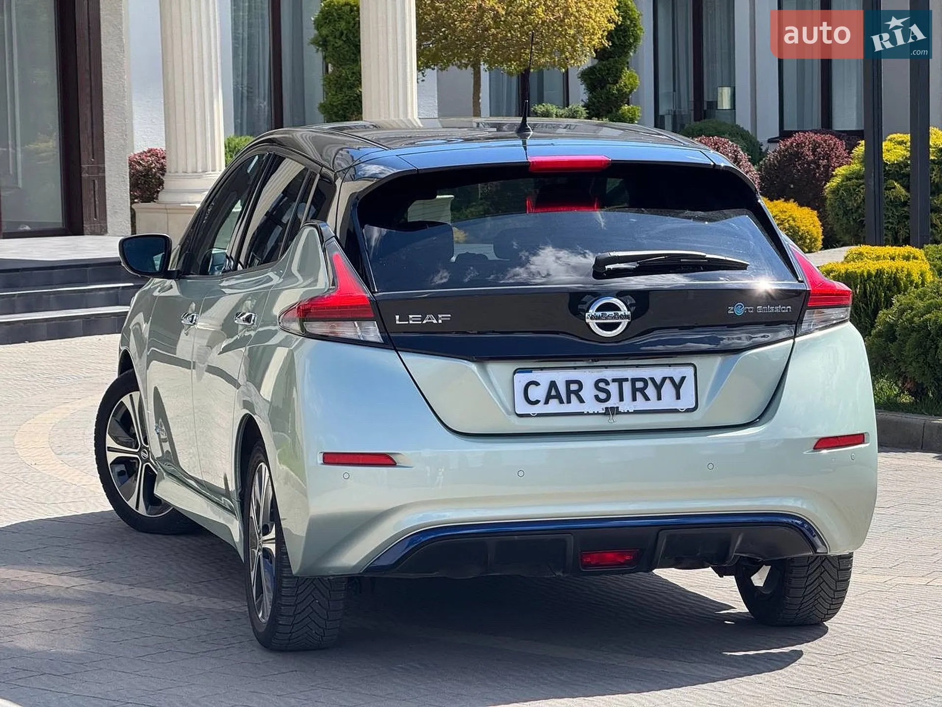 2020 Nissan Leaf - мініатюра 16