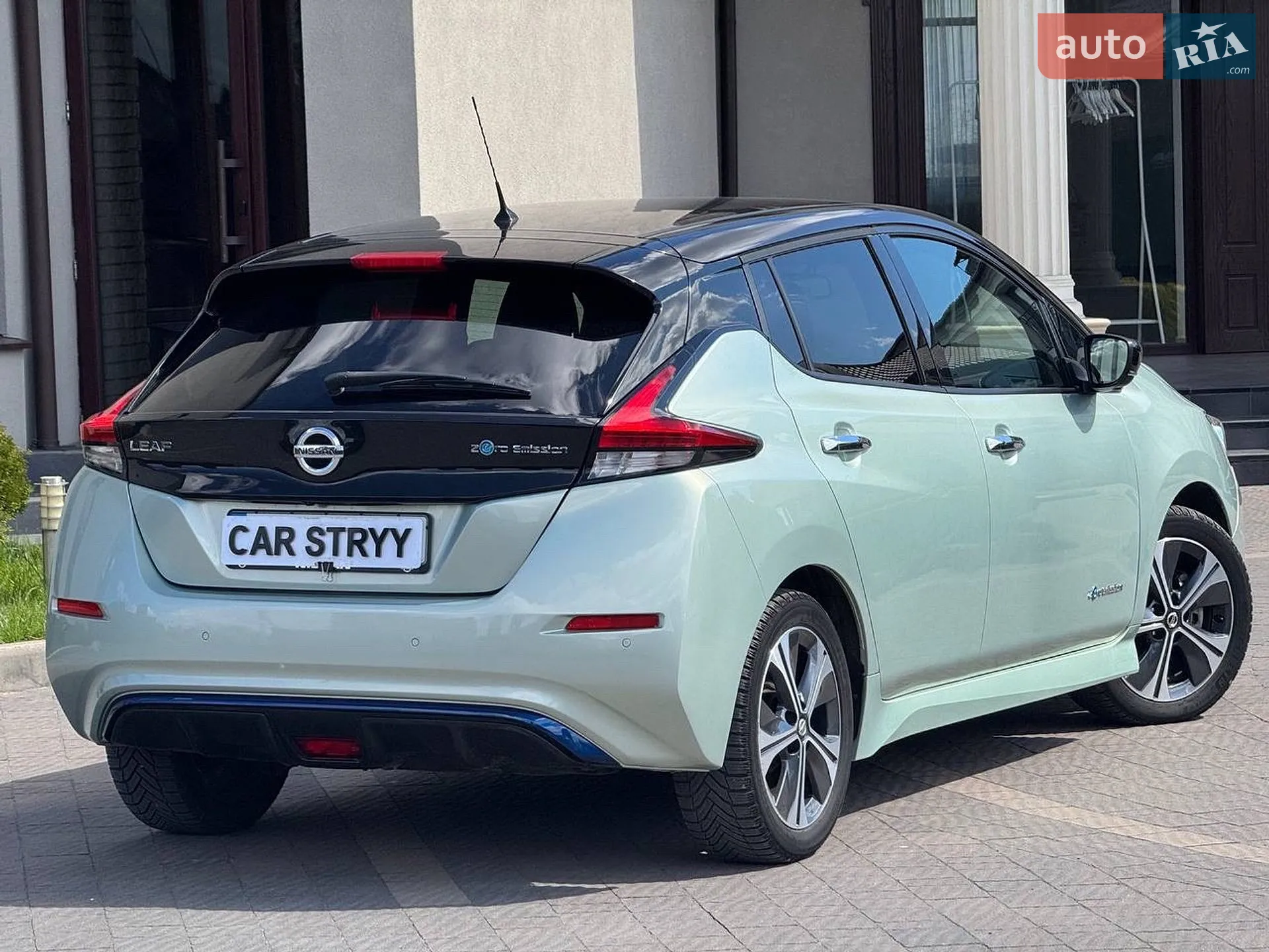 2020 Nissan Leaf - мініатюра 20