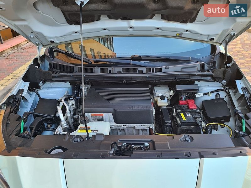 Хетчбек Nissan Leaf 2018 в Вінниці