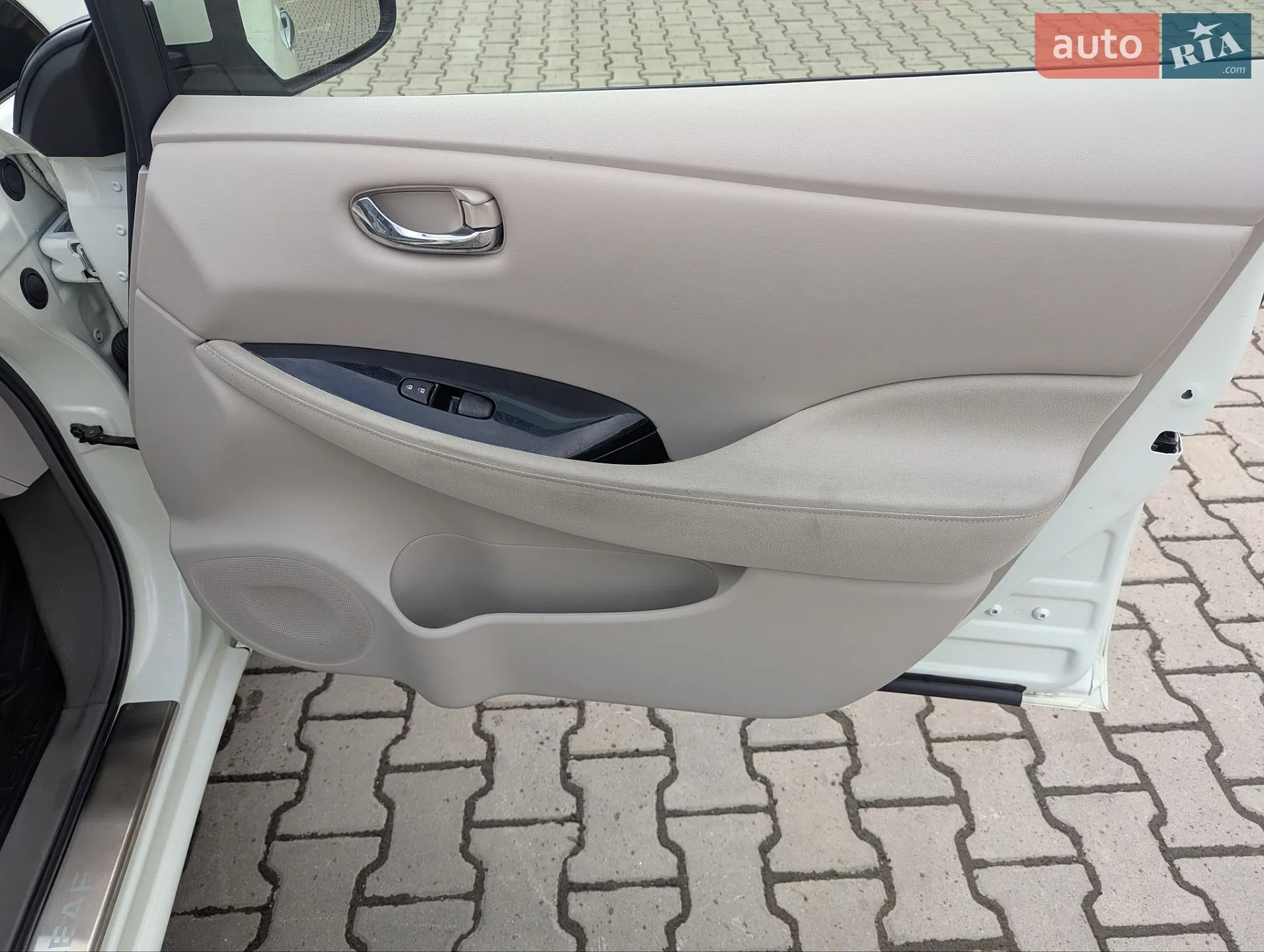 2012 Nissan Leaf - мініатюра 21